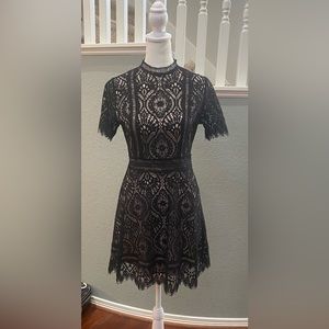Perfect condition, BB Dakota size 2, lace dress